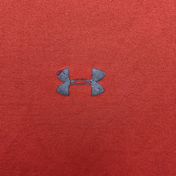 Bundle- Under Armor- Woman's- Heat Gear Tee (XS) & Duplicity Reversible Bra - Picture 5 of 16